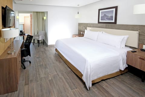 Premium bedding, desk, iron/ironing board, rollaway beds