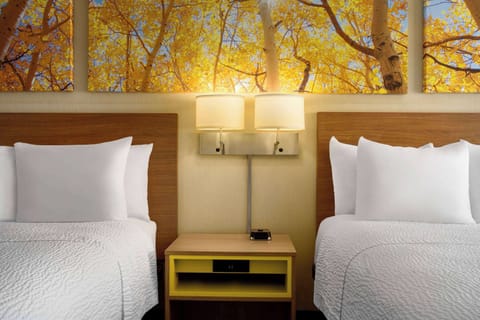 Standard Room, 2 Queen Beds | In-room safe, desk, free WiFi, bed sheets