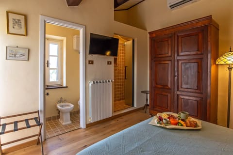 Down comforters, individually decorated, individually furnished, desk