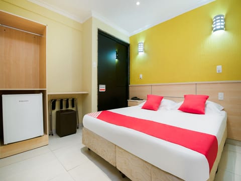 Double Room | Egyptian cotton sheets, premium bedding, memory foam beds, minibar