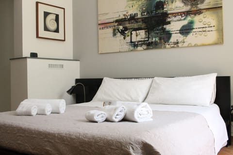 Comfort Double Room, 1 Queen Bed | Premium bedding, individually decorated, individually furnished