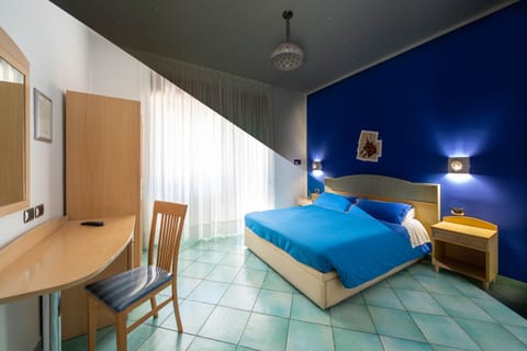 Double Room, Balcony | Premium bedding, pillowtop beds, minibar, in-room safe