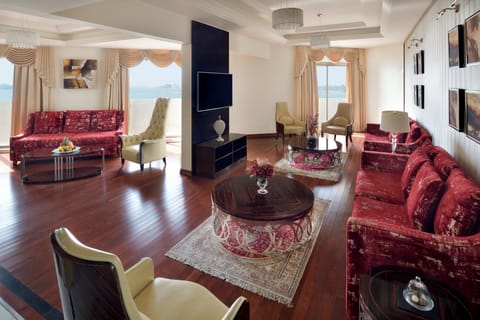 Royal Suite | Premium bedding, minibar, in-room safe, individually decorated