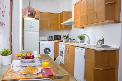 Apartment, 1 Bedroom | Private kitchen | Fridge, microwave, dishwasher, coffee/tea maker