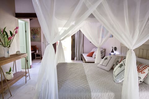 Bungalow (Special ) | Premium bedding, minibar, individually decorated, desk