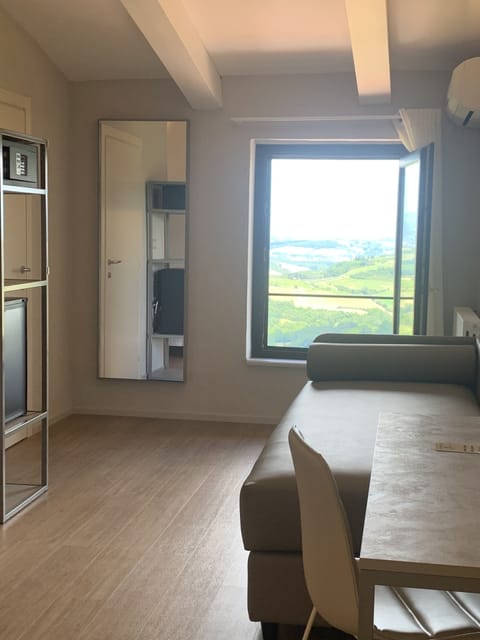 Double Room, Hill View | Minibar, free WiFi, bed sheets
