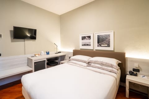 Small Double Room (no elevator) | Premium bedding, down comforters, minibar, in-room safe