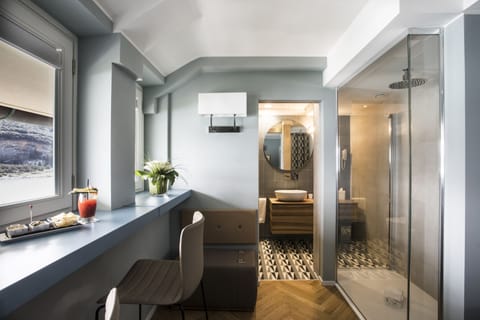 Panoramic Suite, Sea View (Suite Poeti with wine tasting) | 1 bedroom, premium bedding, down comforters, minibar