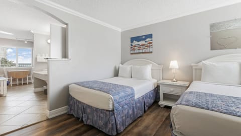 Suite (Double) | Individually decorated, iron/ironing board, free WiFi, bed sheets