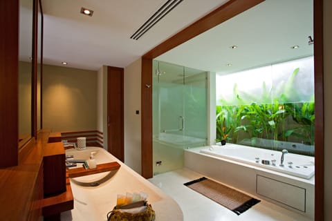 Tropical Pool Villa | Bathroom | Separate tub and shower, rainfall showerhead, free toiletries