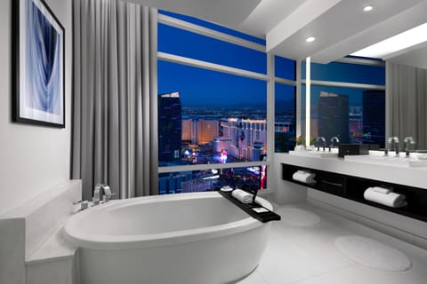 Sky Suites One Bedroom Penthouse - Strip View | Bathroom | Separate tub and shower, deep soaking tub, free toiletries, hair dryer