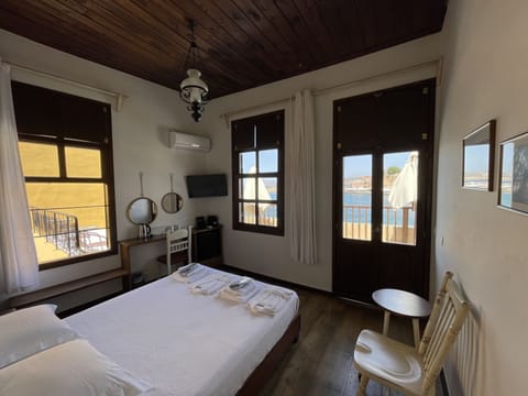 Deluxe Double Room, Terrace, Sea View | 1 bedroom, minibar, desk, soundproofing