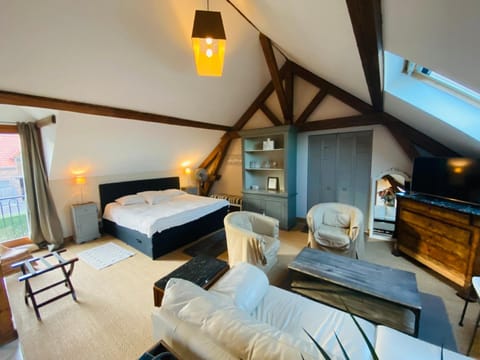 Individually decorated, individually furnished, rollaway beds, free WiFi