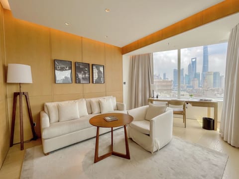 Pearl Tower View Room (1 King) | 1 bedroom, Egyptian cotton sheets, premium bedding, down comforters