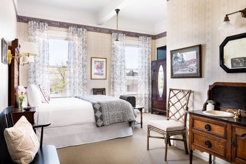 Superior Room, 1 Queen Bed | Premium bedding, pillowtop beds, individually decorated