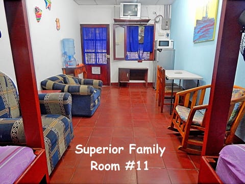 Family Room | In-room safe, desk, soundproofing, free WiFi