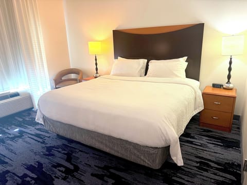 Premium bedding, in-room safe, desk, iron/ironing board