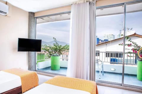 Standard Twin Room with balcony | Premium bedding, in-room safe, blackout drapes, free WiFi