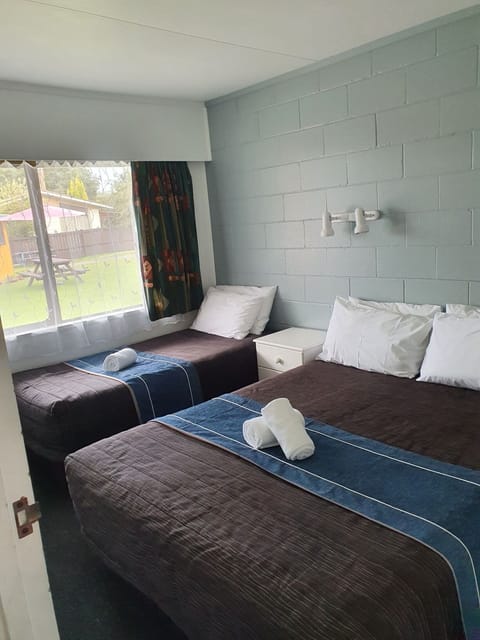 Family Room - Prepaid | Iron/ironing board, cribs/infant beds, free WiFi, bed sheets