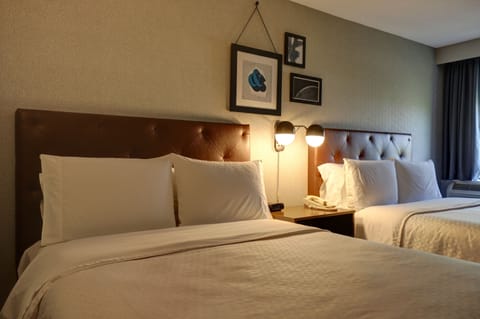 Suite, 1 Bedroom, Non Smoking | Premium bedding, pillowtop beds, in-room safe, desk