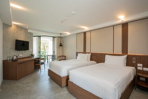 Deluxe Double or Twin Room | 1 bedroom, minibar, in-room safe, individually decorated