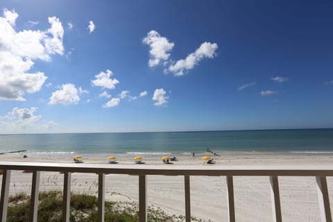 Two Queen Beds Studio - Gulf Front | View from room