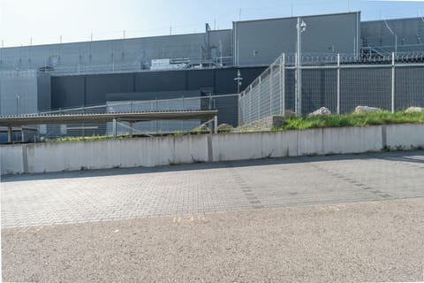 Self parking (CHF 20 per night)