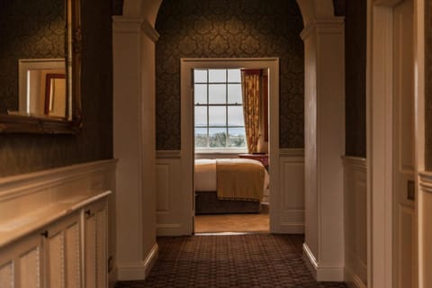 1 bedroom, premium bedding, iron/ironing board, free WiFi