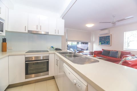 Three Bedroom Villa | Private kitchen | Full-size fridge, microwave, oven, stovetop