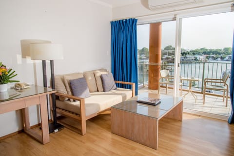 Premium Apartment, 1 Bedroom, Water View, Free Wi-Fi & Parking | Individually decorated, individually furnished, iron/ironing board