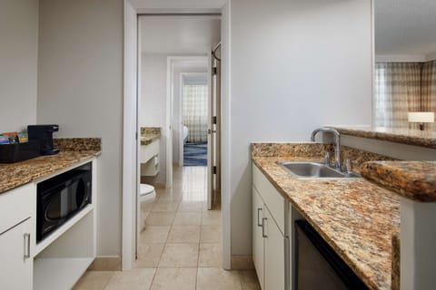 Suite, 1 King Bed, Balcony, Corner | Private kitchen | Fridge, microwave, coffee/tea maker