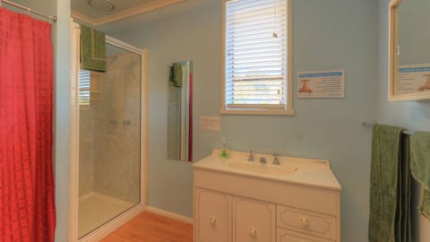 3 Bedroom Beach House  | Bathroom | Separate tub and shower, hair dryer, towels