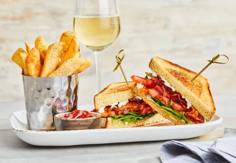 Breakfast, lunch, dinner served; alfresco dining