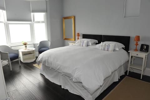 Double or Twin Room | In-room safe, desk, iron/ironing board, free WiFi