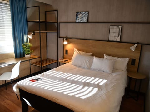 In-room safe, desk, soundproofing, iron/ironing board