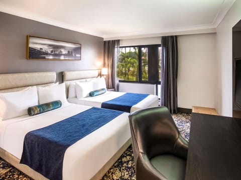 Deluxe Room, 2 Queen Beds | Premium bedding, minibar, in-room safe, desk