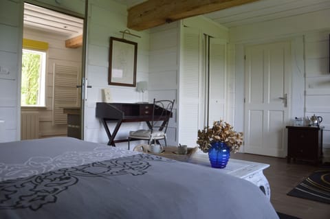 Suite (Luzerne) | Individually decorated, individually furnished, desk, free WiFi