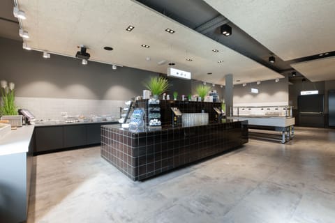 Daily buffet breakfast (EUR 11.90 per person)