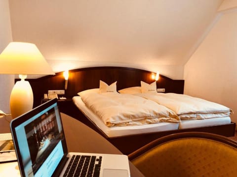 Deluxe Double Room | Premium bedding, down comforters, minibar, desk