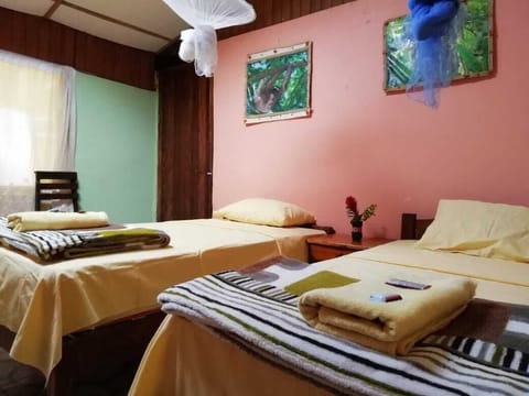 Double Room, 2 Twin Beds, Private Bathroom | 1 bedroom, free WiFi, bed sheets