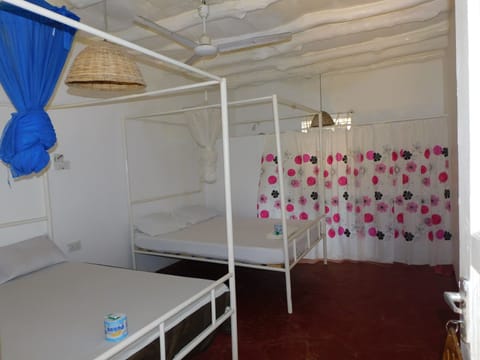 Family Double Room | 1 bedroom, desk, free WiFi, bed sheets