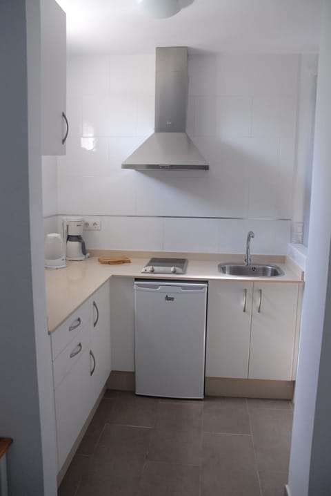 Standard Apartment, 1 Bedroom, Sea View | Private kitchen | Fridge, microwave, coffee/tea maker, toaster