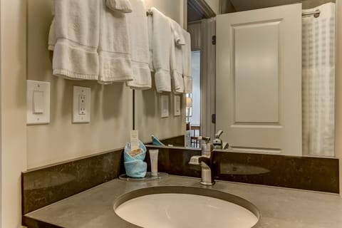 Classic Room, 2 Queen Beds, Near Ocean  | Bathroom | Shower, free toiletries, hair dryer, towels