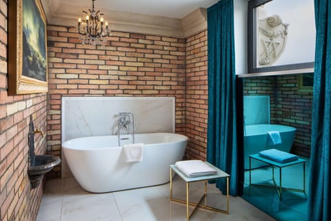 Suite (The Atelier Studio) | Bathroom | Shower, free toiletries, bathrobes, slippers