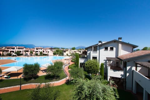 Seasonal outdoor pool, sun loungers