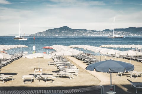 Private beach, beach massages, beach bar