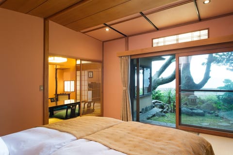 Japanese Western Style Room, Smoking | Minibar, in-room safe, desk, free WiFi