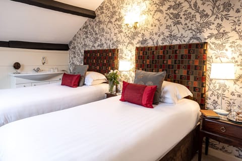 Standard Double or Twin Room, Private Bathroom | Premium bedding, iron/ironing board, free WiFi, bed sheets