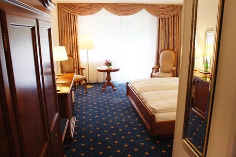 Exclusive Double Room | In-room safe, desk, soundproofing, iron/ironing board