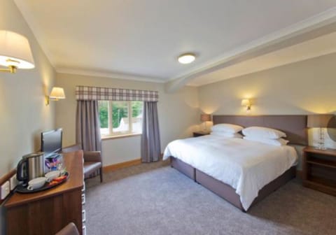 Double or Twin Room | Iron/ironing board, free WiFi, bed sheets, wheelchair access
